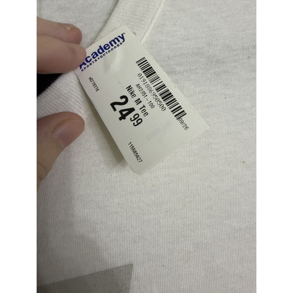 Nike Swoosh Cream Long Sleeve Graphic Tee with Camo Print Men's XL - Picture 4 of 5